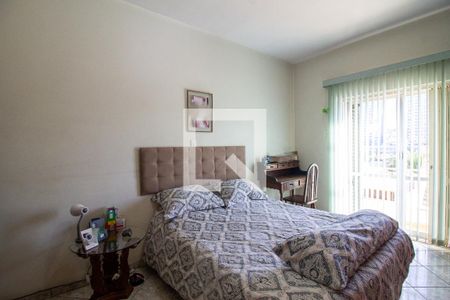 Casa à venda com 430m², 4 quartos e 4 vagas Casa à venda com 430m², 4 quartos e 4 vagasSuíte 4