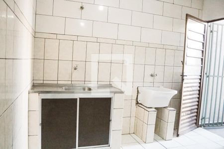 Cozinha e Área de Serviço de casa para alugar com 1 quarto, 36m² em Jardim Sonia, São Paulo