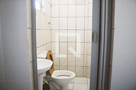 Banheiro da Suíte de casa para alugar com 1 quarto, 36m² em Jardim Sonia, São Paulo