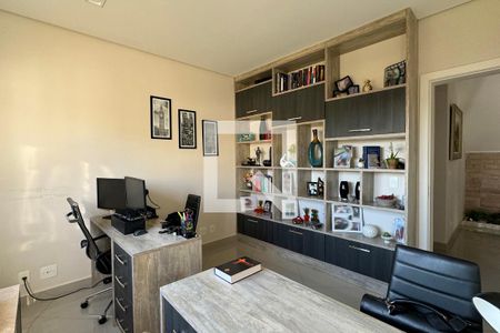 Escritório de casa de condomínio à venda com 3 quartos, 260m² em Alphaville, Santana de Parnaíba