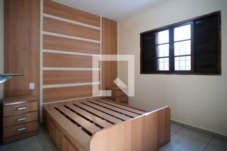 Casa à venda com 144m², 5 quartos e 2 vagas Casa à venda com 144m², 5 quartos e 2 vagasQuarto