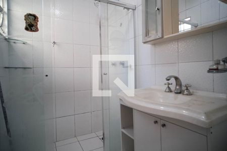 Casa à venda com 144m², 5 quartos e 2 vagas Casa à venda com 144m², 5 quartos e 2 vagasBanheiro