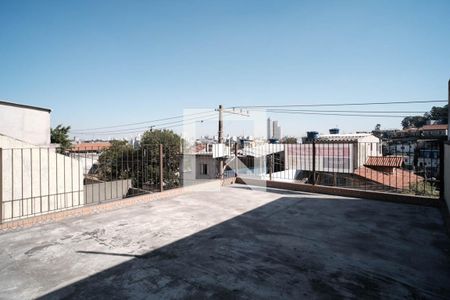 Casa à venda com 144m², 5 quartos e 2 vagas Casa à venda com 144m², 5 quartos e 2 vagasVaranda