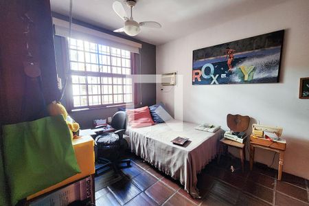 Casa à venda com 302m², 4 quartos e 1 vagaQuarto 1