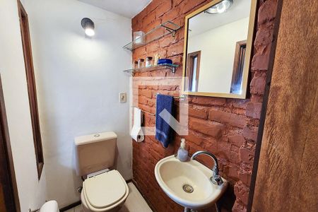 Casa à venda com 302m², 4 quartos e 1 vagaLavabo 2