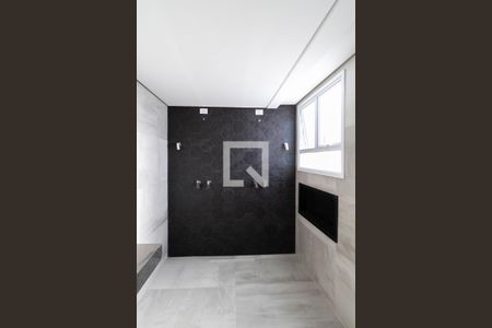 Apartamento à venda com 260m², 4 quartos e 4 vagas Apartamento à venda com 260m², 4 quartos e 4 vagasBanheiro da suíte 4