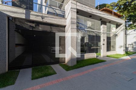 Apartamento à venda com 260m², 4 quartos e 4 vagas Apartamento à venda com 260m², 4 quartos e 4 vagasFachada