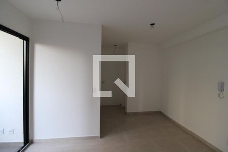 Sala/Cozinha de apartamento para alugar com 2 quartos, 40m² em Jardim Ampliação, São Paulo