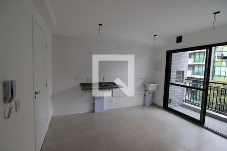 Sala/Cozinha de apartamento para alugar com 2 quartos, 40m² em Jardim Ampliação, São Paulo