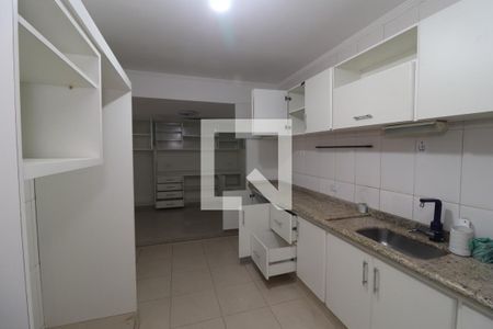 Casa para alugar com 240m², 3 quartos e 3 vagasCozinha