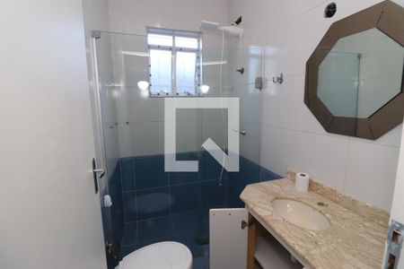 Casa para alugar com 240m², 3 quartos e 3 vagasBanheiro Social