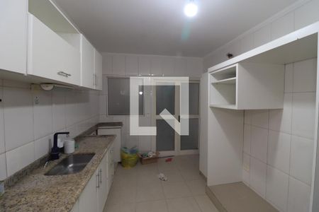 Casa para alugar com 240m², 3 quartos e 3 vagasCozinha