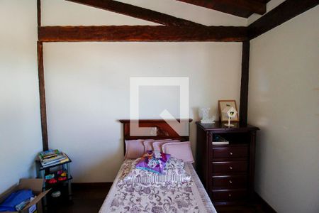 Casa à venda com 700m², 4 quartos e 4 vagas Casa à venda com 700m², 4 quartos e 4 vagasQuarto 4