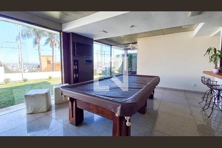 Casa à venda com 700m², 4 quartos e 4 vagas Casa à venda com 700m², 4 quartos e 4 vagasÁrea de lazer