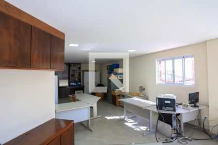 Casa à venda com 640m², 8 quartos e 5 vagasEscritório