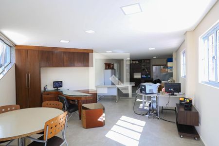 Casa à venda com 640m², 8 quartos e 5 vagasEscritório