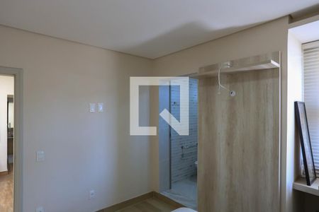 Casa à venda com 640m², 8 quartos e 5 vagasSuíte 4