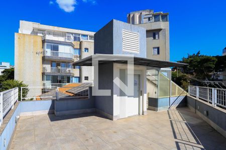 Casa à venda com 640m², 8 quartos e 5 vagasTerraço