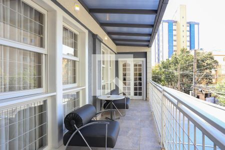 Casa à venda com 640m², 8 quartos e 5 vagasVaranda