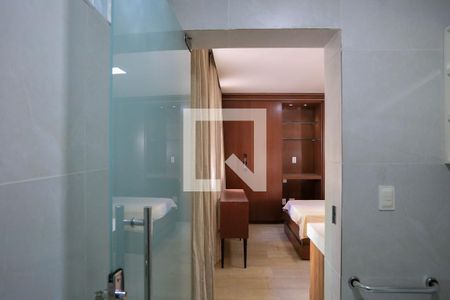 Casa à venda com 640m², 8 quartos e 5 vagasBanheiro 4