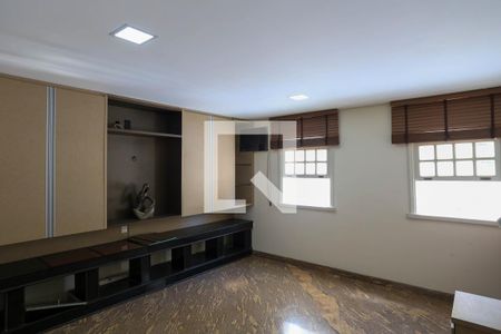 Casa à venda com 640m², 8 quartos e 5 vagasQuarto 3