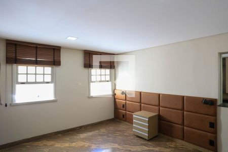 Casa à venda com 640m², 8 quartos e 5 vagasQuarto 3