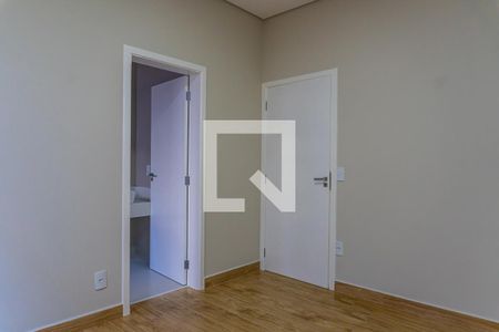 Casa de condomínio à venda com 232m², 3 quartos e 4 vagas Casa de condomínio à venda com 232m², 3 quartos e 4 vagasQuarto 1