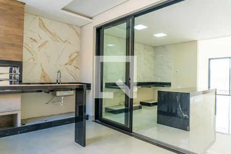 Casa de condomínio à venda com 232m², 3 quartos e 4 vagas Casa de condomínio à venda com 232m², 3 quartos e 4 vagasÁrea gourmet