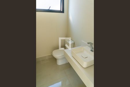 Casa de condomínio à venda com 232m², 3 quartos e 4 vagas Casa de condomínio à venda com 232m², 3 quartos e 4 vagasLavabo