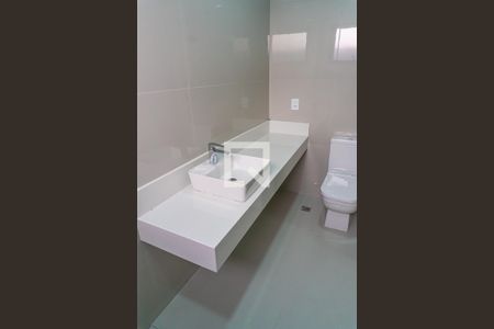 Casa de condomínio à venda com 232m², 3 quartos e 4 vagas Casa de condomínio à venda com 232m², 3 quartos e 4 vagasBanheiro da Suíte Master