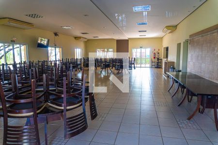 Casa de condomínio à venda com 232m², 3 quartos e 4 vagas Casa de condomínio à venda com 232m², 3 quartos e 4 vagasÁrea comum - Salão de festas