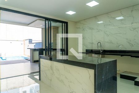 Casa de condomínio à venda com 232m², 3 quartos e 4 vagas Casa de condomínio à venda com 232m², 3 quartos e 4 vagasCozinha