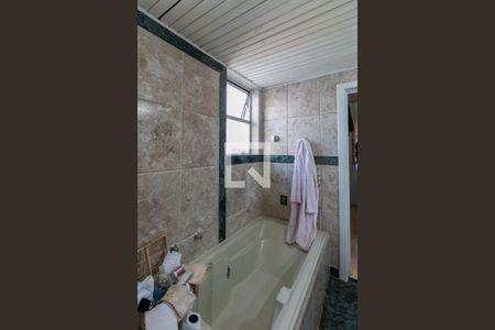 Apartamento à venda com 220m², 4 quartos e 2 vagas Apartamento à venda com 220m², 4 quartos e 2 vagasBanheiro