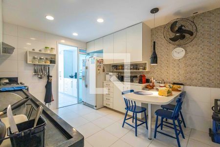 Apartamento para alugar com 203m², 3 quartos e 3 vagas Apartamento para alugar com 203m², 3 quartos e 3 vagasCozinha