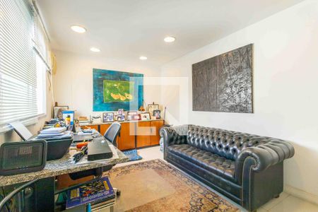 Apartamento para alugar com 203m², 3 quartos e 3 vagas Apartamento para alugar com 203m², 3 quartos e 3 vagasSuíte 2