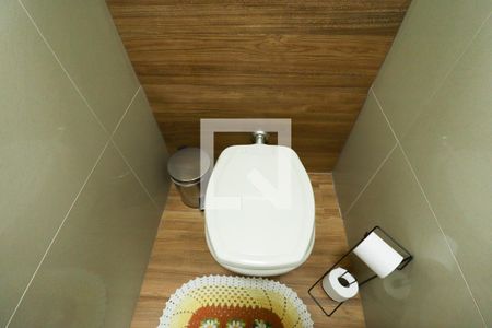 Casa à venda com 130m², 4 quartos e 2 vagasLavabo