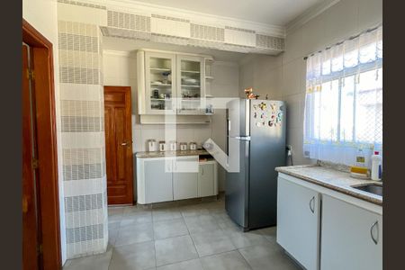 Casa à venda com 255m², 3 quartos e 5 vagas Casa à venda com 255m², 3 quartos e 5 vagasCozinha