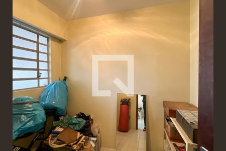 Casa à venda com 255m², 3 quartos e 5 vagas Casa à venda com 255m², 3 quartos e 5 vagasQuarto de Serviço