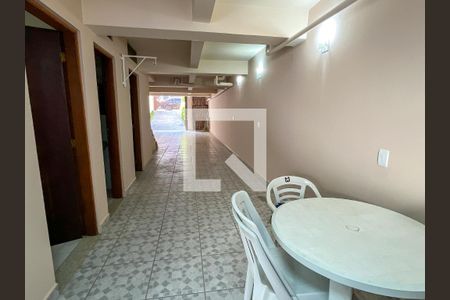 Casa à venda com 255m², 3 quartos e 5 vagas Casa à venda com 255m², 3 quartos e 5 vagasGaragem