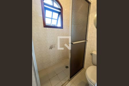 Casa à venda com 255m², 3 quartos e 5 vagas Casa à venda com 255m², 3 quartos e 5 vagasBanheiro da Edícula
