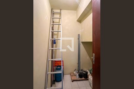 Casa à venda com 255m², 3 quartos e 5 vagas Casa à venda com 255m², 3 quartos e 5 vagasDespensa