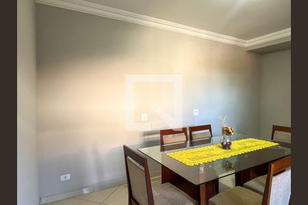 Casa à venda com 255m², 3 quartos e 5 vagas Casa à venda com 255m², 3 quartos e 5 vagasSala de Jantar