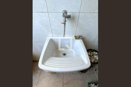 Casa à venda com 255m², 3 quartos e 5 vagas Casa à venda com 255m², 3 quartos e 5 vagasÁrea de Serviço 1