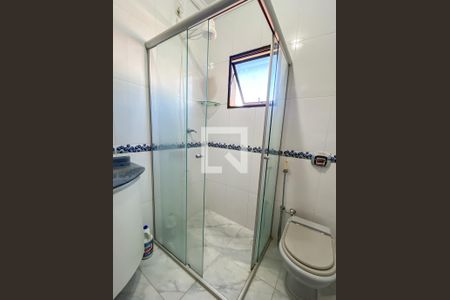 Casa à venda com 255m², 3 quartos e 5 vagas Casa à venda com 255m², 3 quartos e 5 vagasBanheiro da Suíte