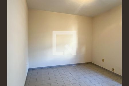 Casa à venda com 255m², 3 quartos e 5 vagas Casa à venda com 255m², 3 quartos e 5 vagasQuarto 3 (Edícula)