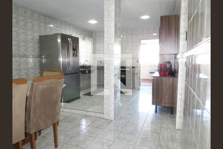 Casa à venda com 127m², 3 quartos e 2 vagasCozinha