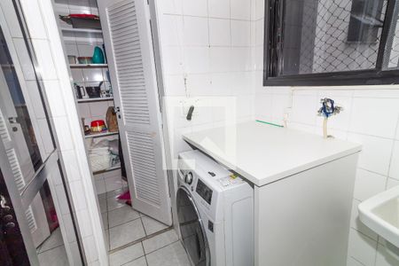 Apartamento à venda com 110m², 3 quartos e 2 vagas Apartamento à venda com 110m², 3 quartos e 2 vagasLavanderia