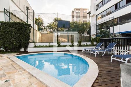Apartamento à venda com 110m², 3 quartos e 2 vagas Apartamento à venda com 110m², 3 quartos e 2 vagasPiscina