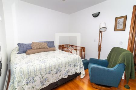 Apartamento à venda com 110m², 3 quartos e 2 vagas Apartamento à venda com 110m², 3 quartos e 2 vagasSuíte