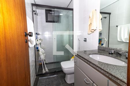 Apartamento à venda com 110m², 3 quartos e 2 vagas Apartamento à venda com 110m², 3 quartos e 2 vagasBanheiro